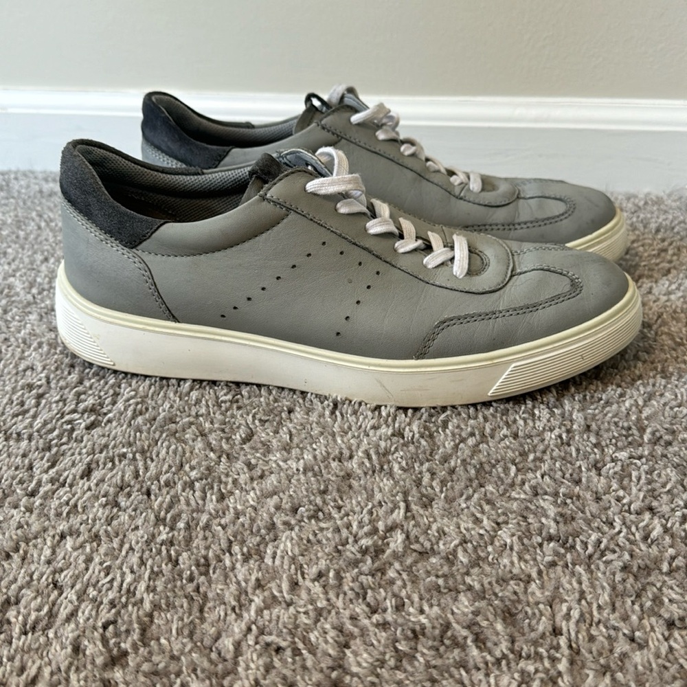 Ecco Mens Street Tray Gray Fashion Sneaker EU 43 US 9-9.5